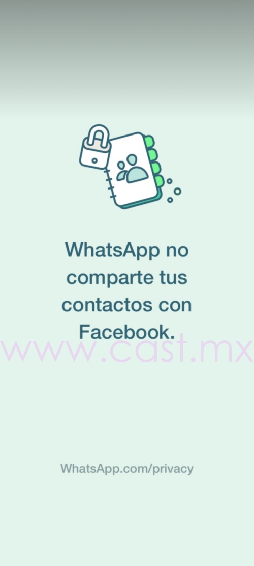 Whatsapp mediante un estado indica que NO comparte tus contactos con Facebook